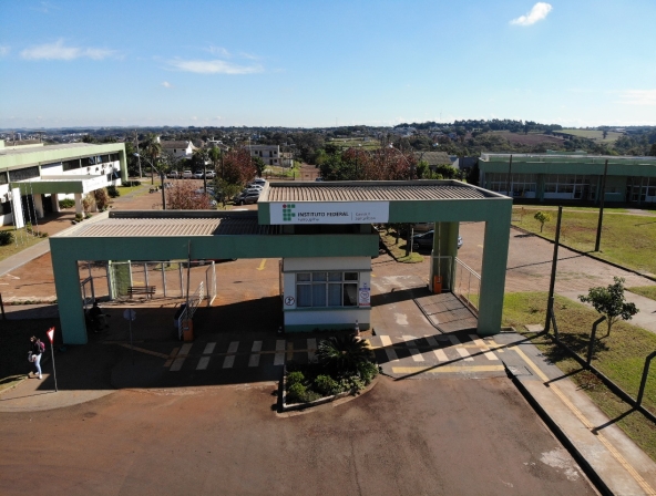 653b8ceff10212.41848567